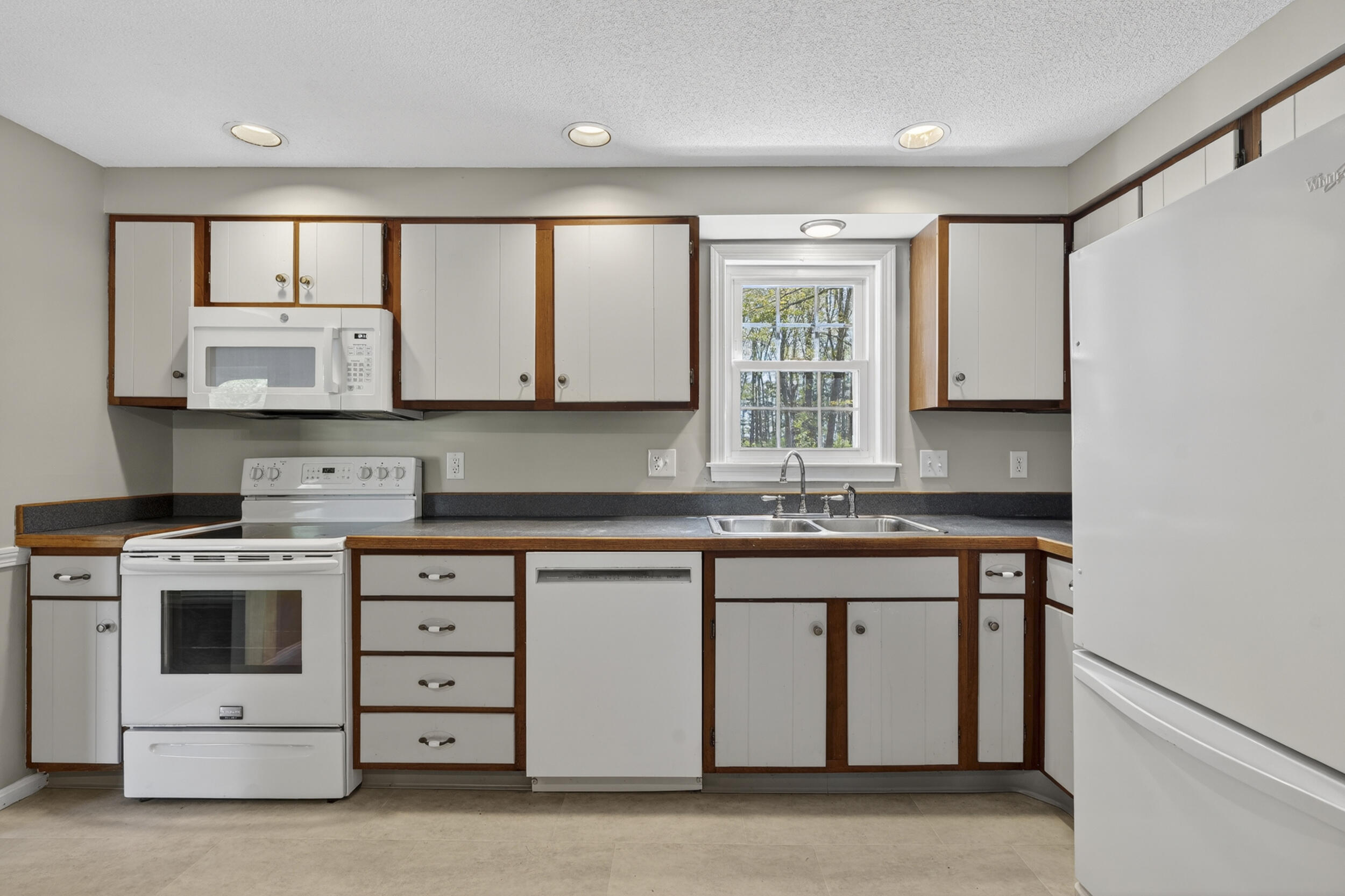 44 Winnocks Neck Road Scarborough, ME 04074 - Photo 14 of 62 44winnocks-26