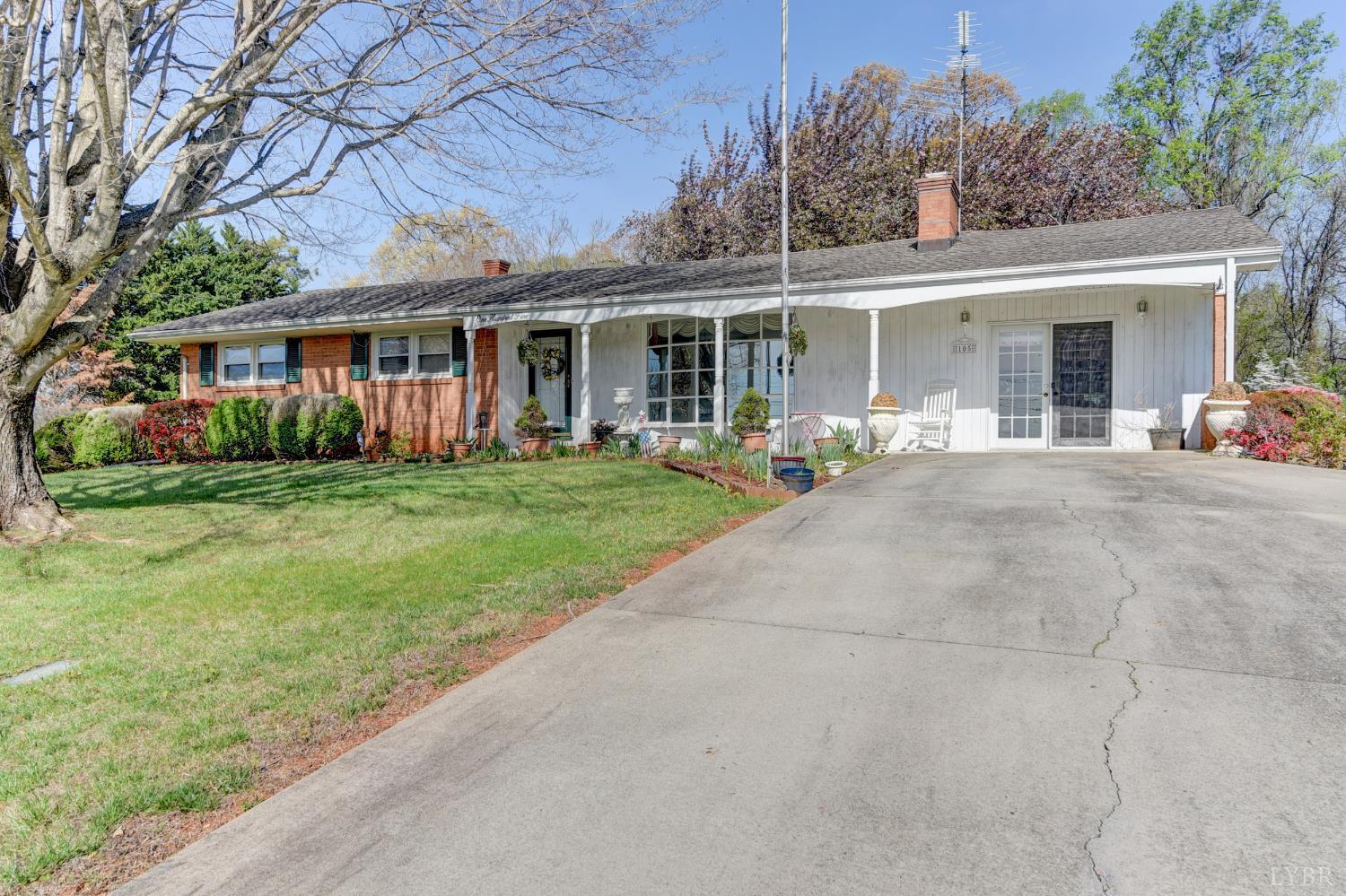 105 Gaddy Road Lynchburg, VA 24502 - Photo 1 of 57