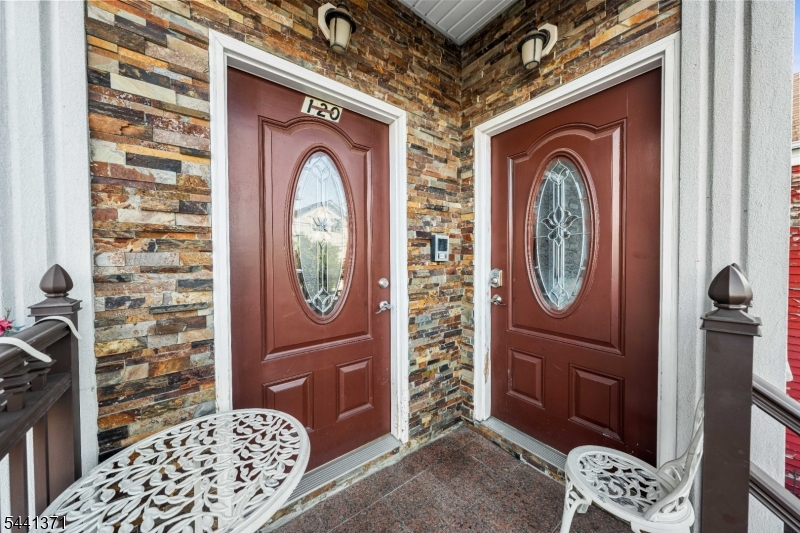 120 Fulton Street Elizabeth Port, NJ 07206 - Photo 3 of 29