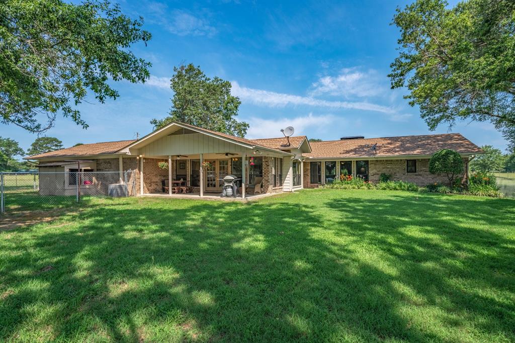 776 County Road 3209 Wills Point, TX 75169 - Photo 35 of 40 a front view of house with yard and green space