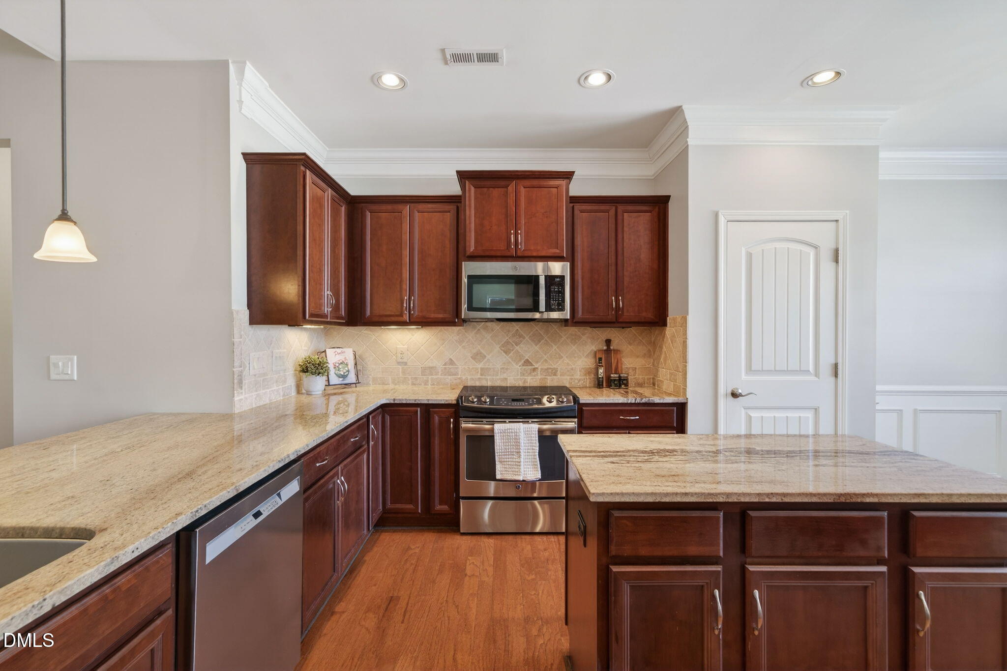 4614 Clove Meadow Court Raleigh, NC 27604 - Photo 12 of 51 24-web-or-mls-4614 Clove Meadow-28