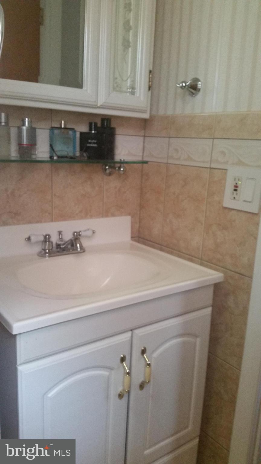 327 Greendale Road York, PA 17403 - Photo 14 of 33
