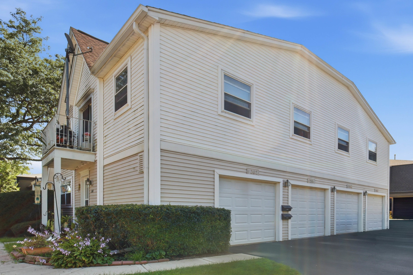 1204 Inverrary Lane Deerfield, IL 60015 - Photo 17 of 21 Gallery Image 17
