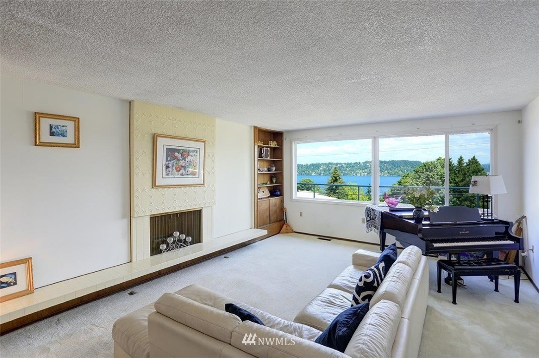 6937 South Rustic Road Seattle, WA 98178 - Photo 8 of 25