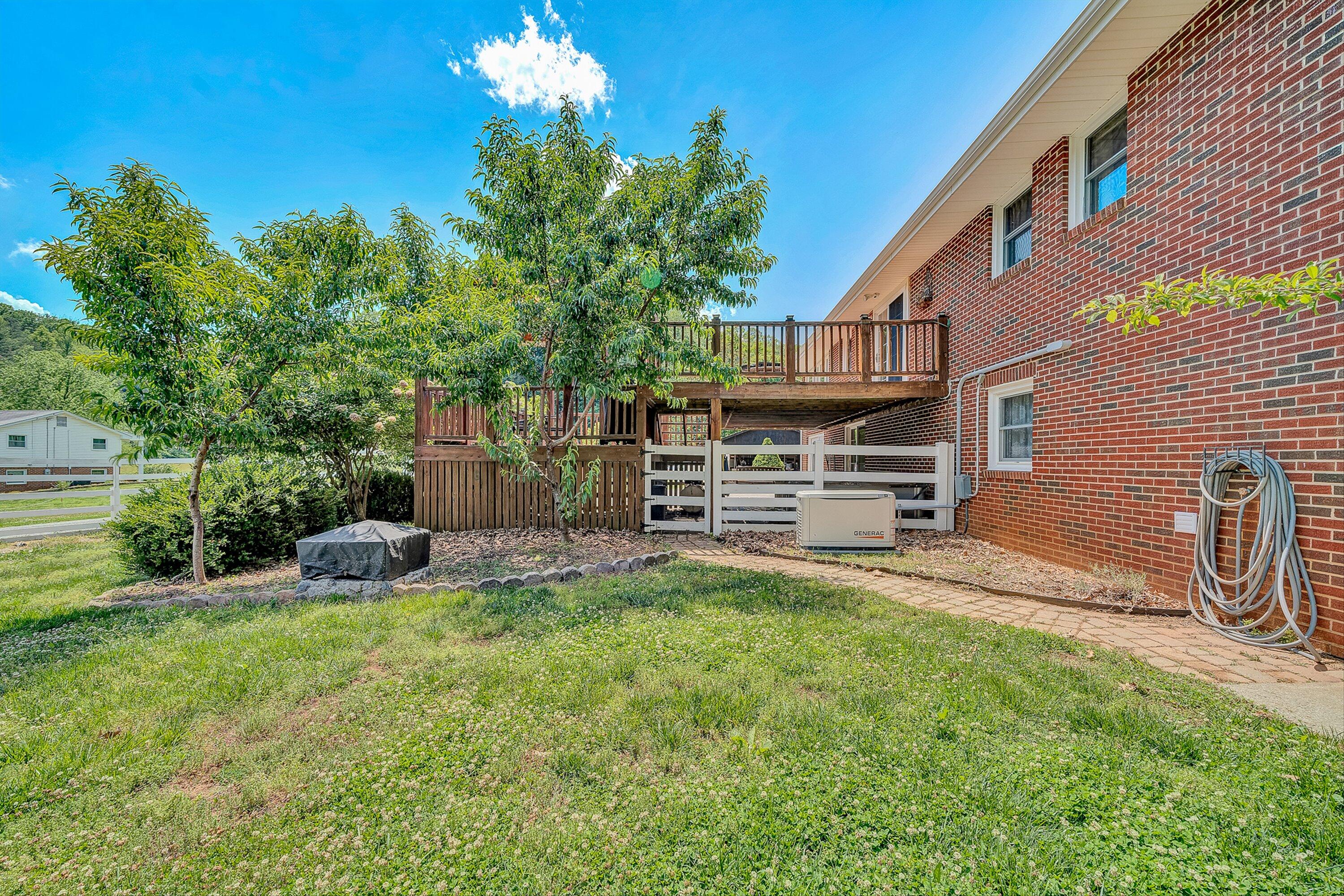17 Valley View Road Hardy, VA 24101 - Photo 39 of 48 47-VM-00738