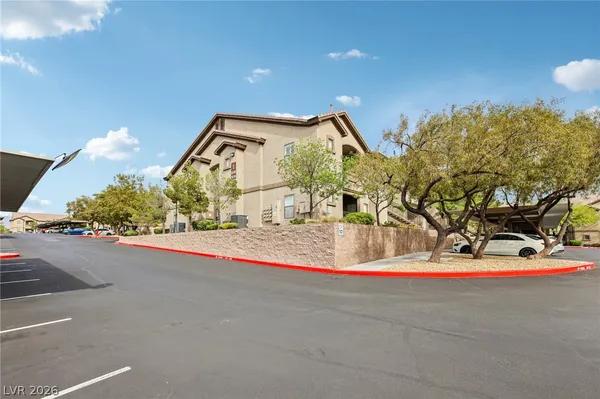 $235,000 | 8250 North Grand Canyon Drive, Unit 2034, Las Vegas, NV 89166