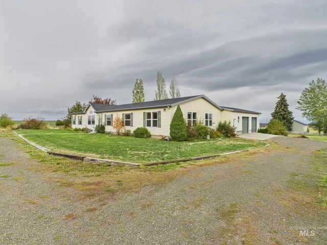 $350,000 | 523 3rd Street, Ferdinand, ID 83526