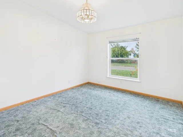 $350,000 | 523 3rd Street, Ferdinand, ID 83526