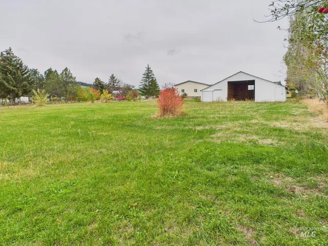 $350,000 | 523 3rd Street, Ferdinand, ID 83526