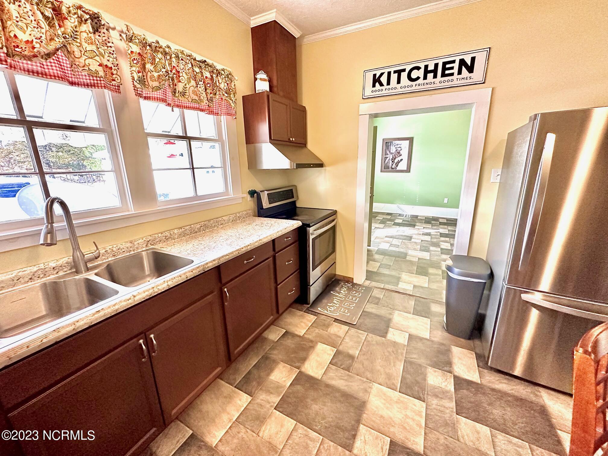 208 Dolph Lewis Road Chadbourn, NC 28431 - Photo 14 of 50 Kitchen