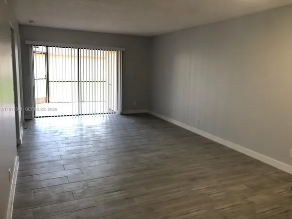 $2,200 | 3400 Foxcroft Road, Unit 104, Miramar, FL 33025