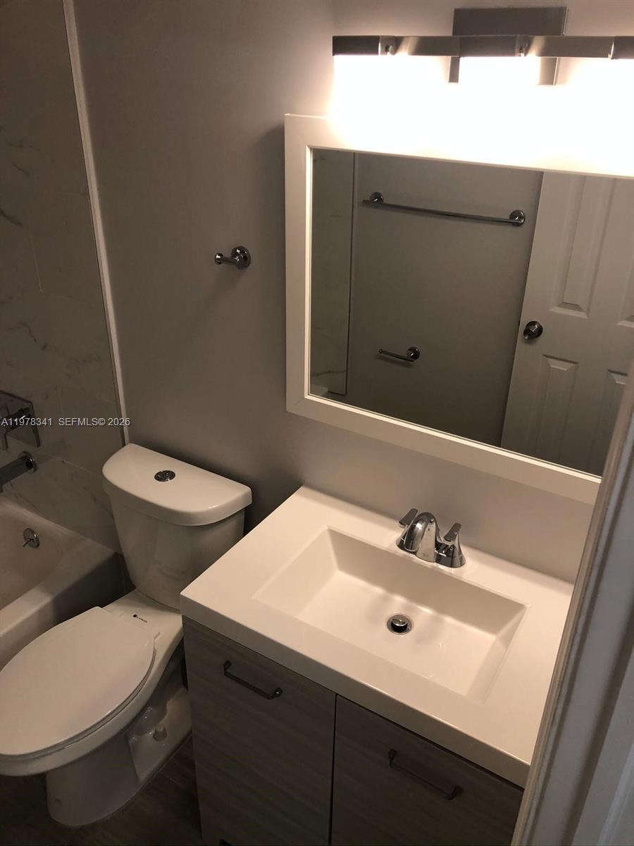 3400 Foxcroft Road, Unit 104 Miramar, FL 33025 - Photo 10 of 23