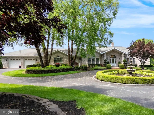 $1,295,000 | 77 Lionheart Terrace, Falling Waters, WV 25419