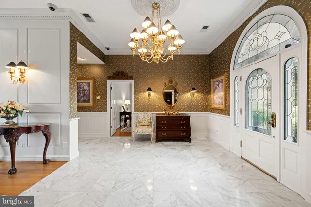 $1,295,000 | 77 Lionheart Terrace, Falling Waters, WV 25419