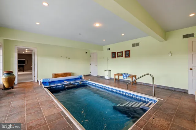 $1,295,000 | 77 Lionheart Terrace, Falling Waters, WV 25419