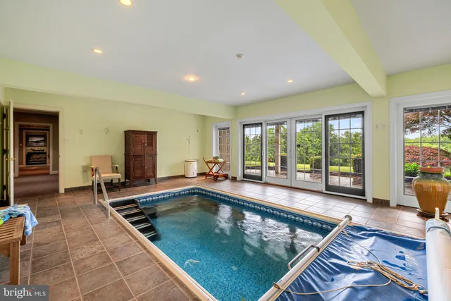 $1,295,000 | 77 Lionheart Terrace, Falling Waters, WV 25419