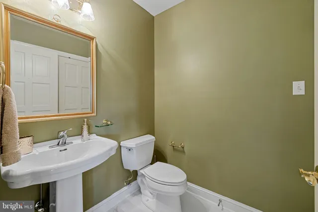 $1,295,000 | 77 Lionheart Terrace, Falling Waters, WV 25419