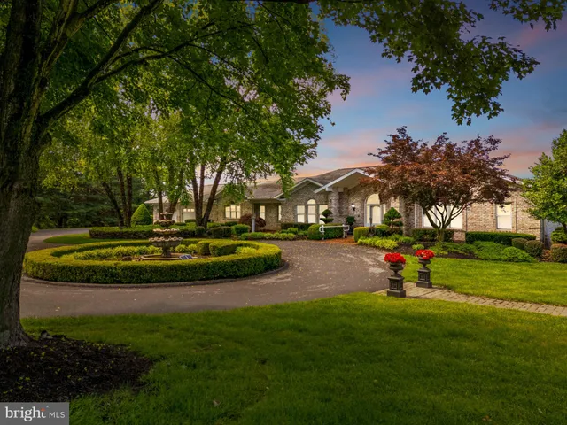 $1,295,000 | 77 Lionheart Terrace, Falling Waters, WV 25419