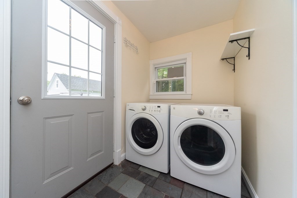 28 Branch Street Clinton, MA 01510 - Photo 8 of 30 a utility room with dryer and washer