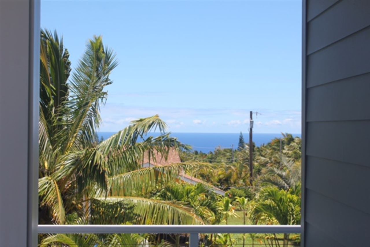 81 North Holokai Road Haiku, HI 96708 - Photo 24 of 30 a view of a yard