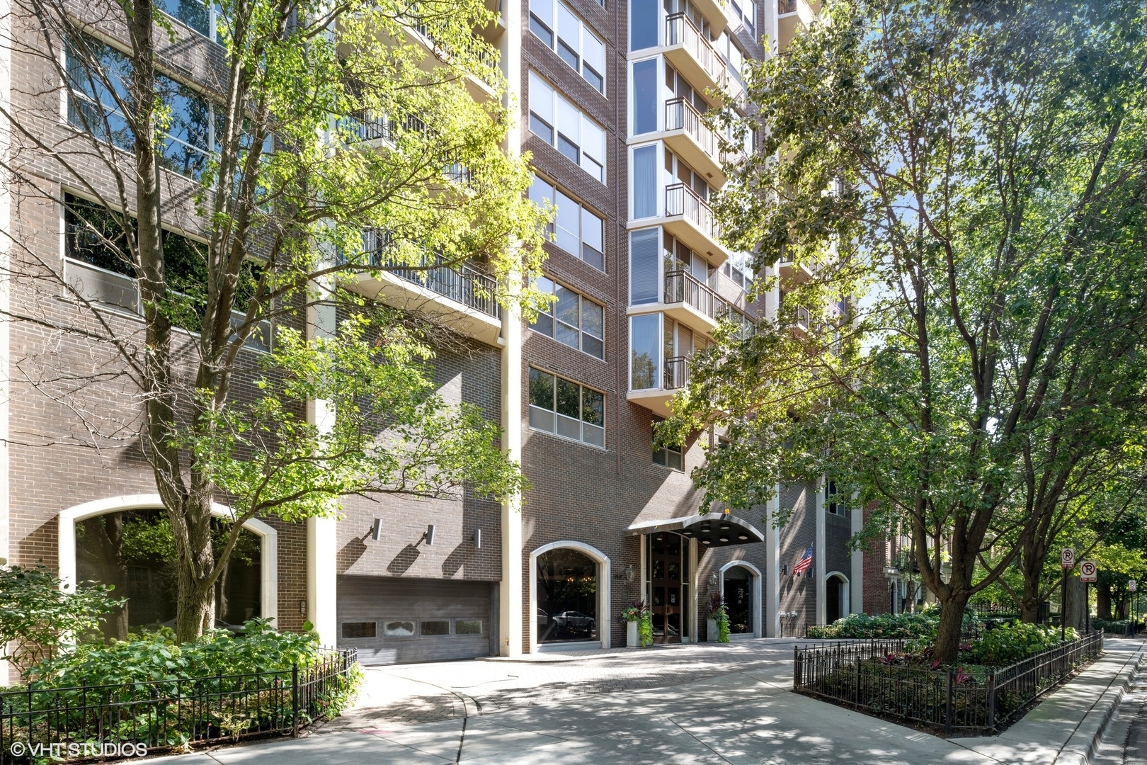 1515 North Astor St Unit 15AB