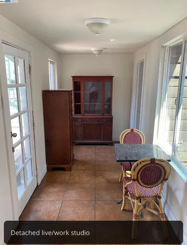 a view of a livingroom with furniture