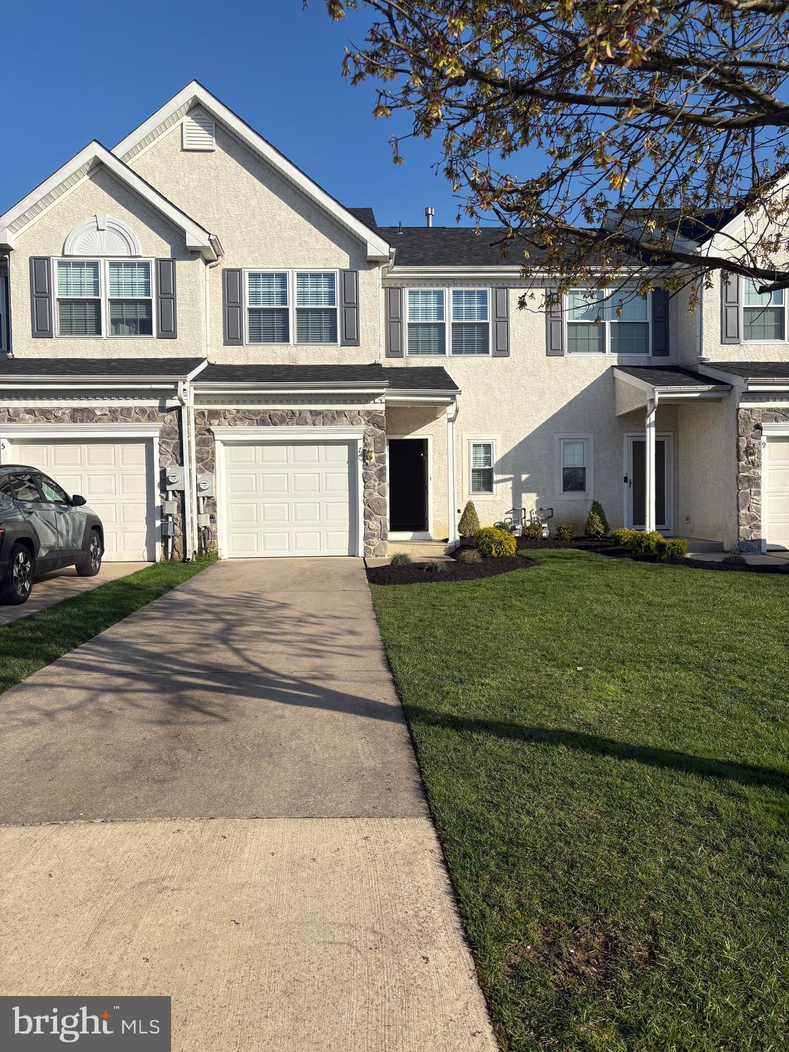 7 Chapel Hill Road Mount Laurel, NJ 08054 - Photo 3 of 31