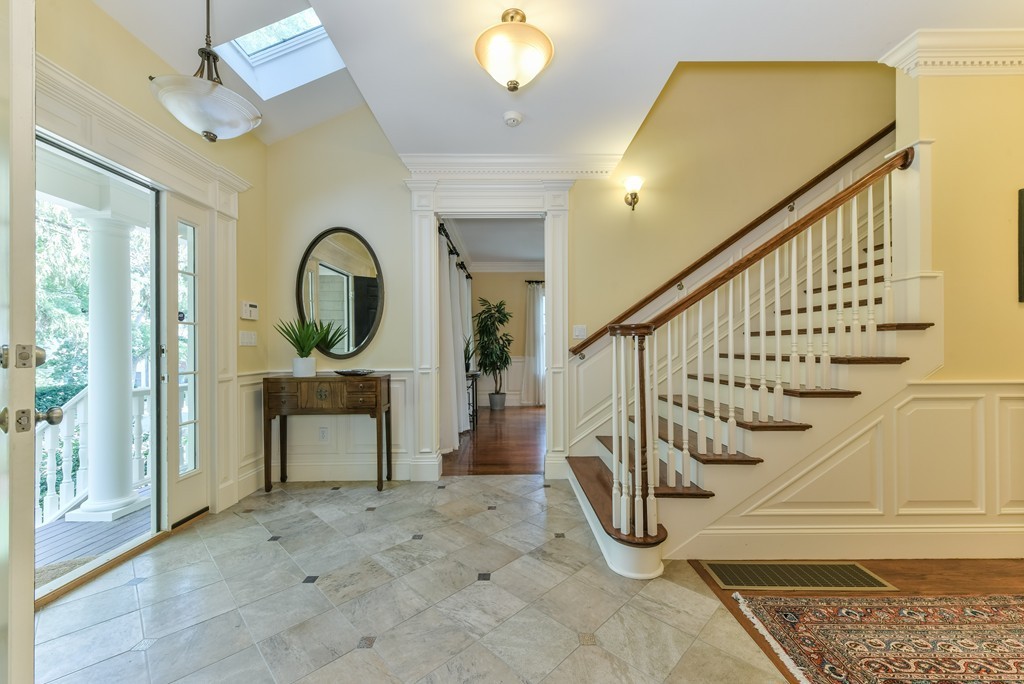 40 Rochester Road Newton, MA 02458 - Photo 2 of 29