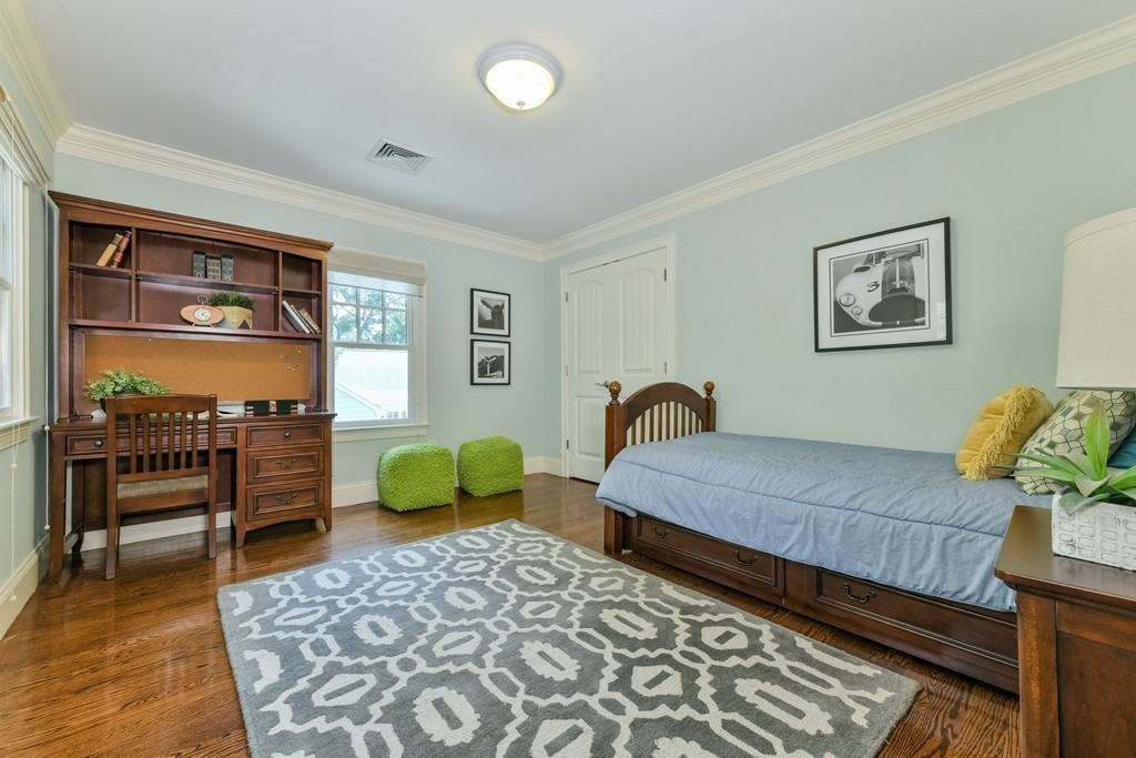 40 Rochester Road Newton, MA 02458 - Photo 22 of 29