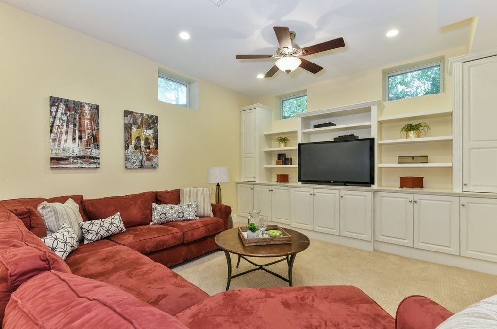 40 Rochester Road Newton, MA 02458 - Photo 25 of 29