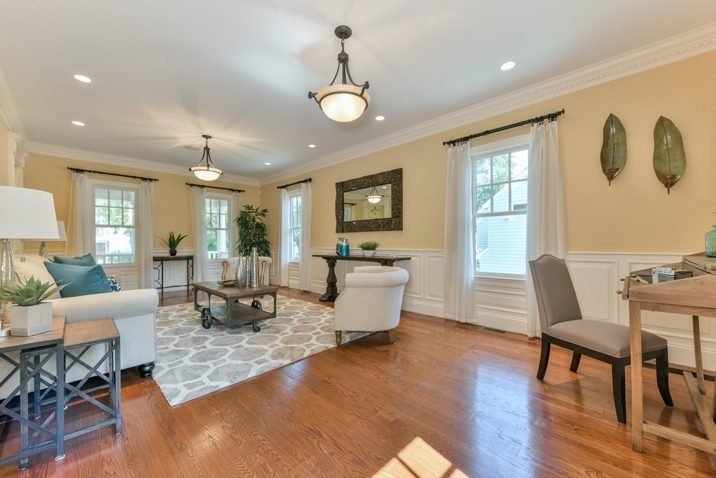 40 Rochester Road Newton, MA 02458 - Photo 4 of 29