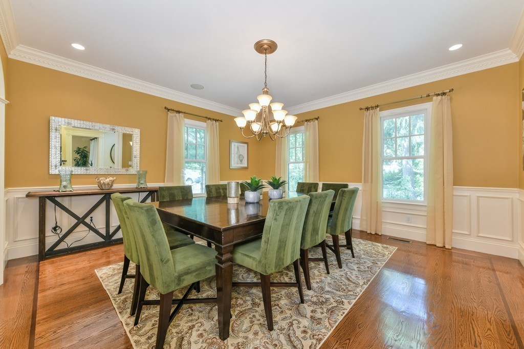 40 Rochester Road Newton, MA 02458 - Photo 6 of 29