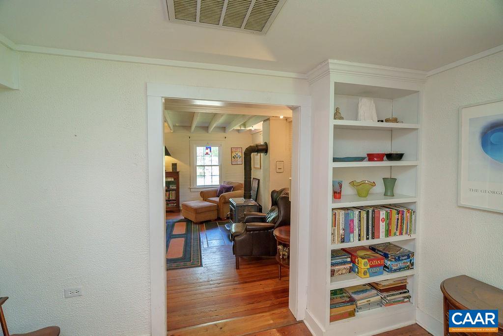 6654 Plank Road Charlottesville, VA 22903 - Photo 13 of 70