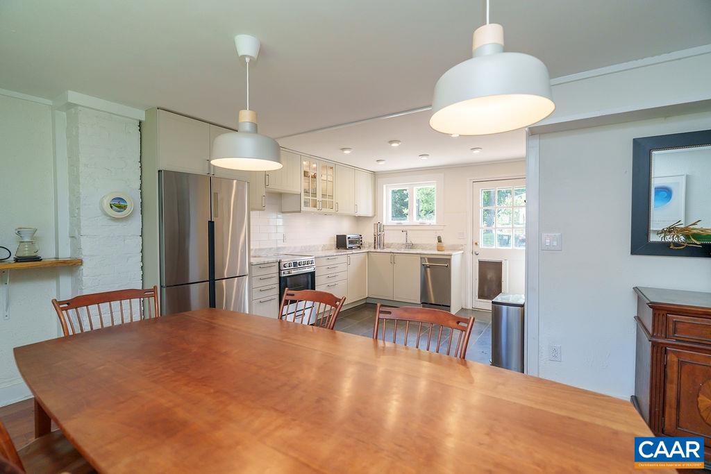 6654 Plank Road Charlottesville, VA 22903 - Photo 14 of 70