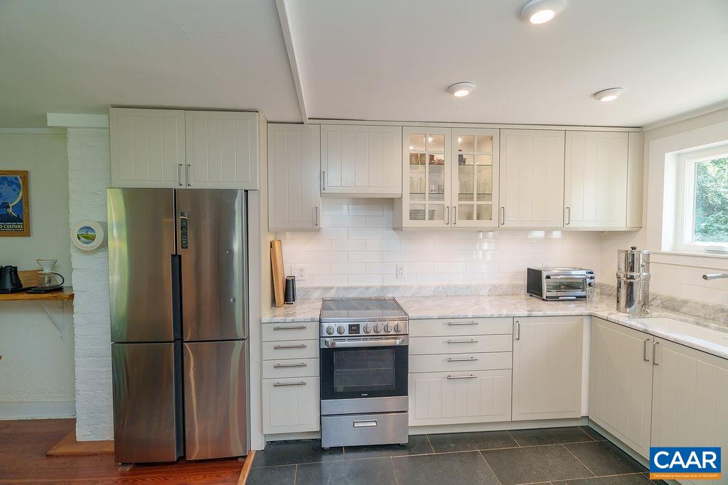 6654 Plank Road Charlottesville, VA 22903 - Photo 16 of 70