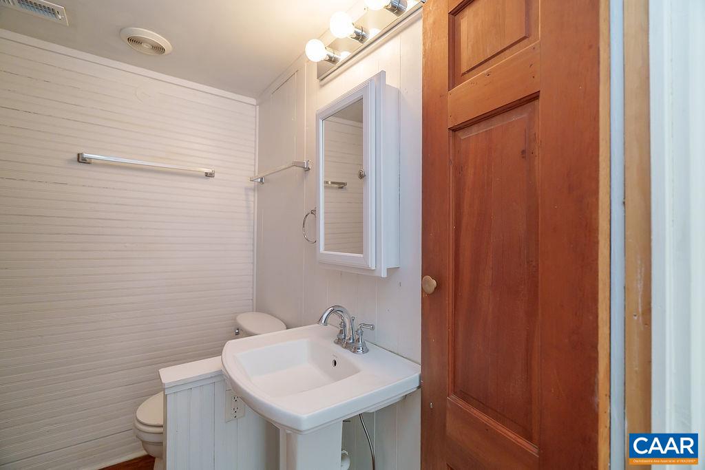 6654 Plank Road Charlottesville, VA 22903 - Photo 34 of 70