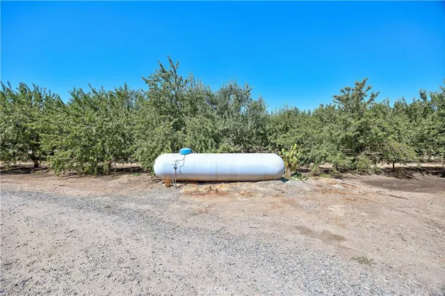 a view of a outdoor space and a yard
