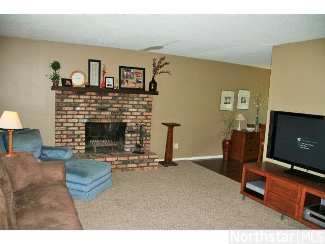 16686 Dublin Road Southeast Prior Lake, MN 55372 - Photo 4 of 16 Gallery Image 4