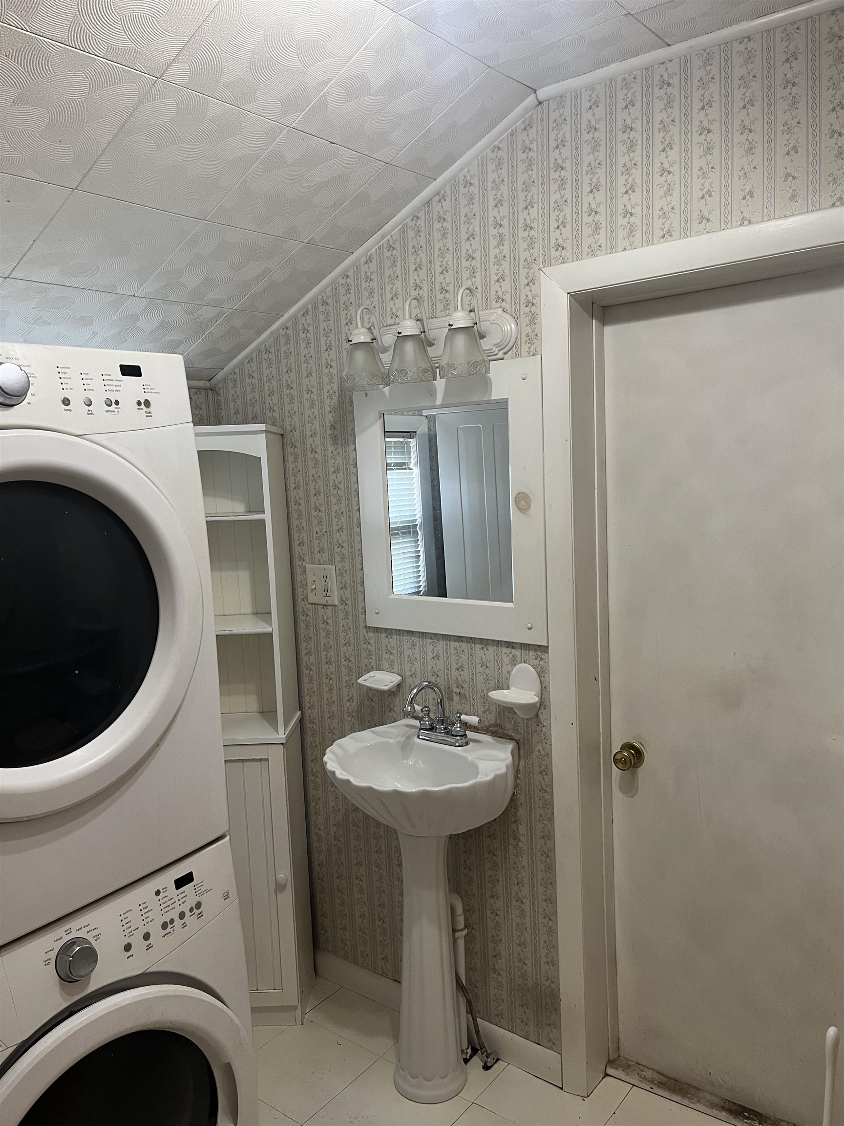 101 High Street West Rutland, VT 05777 - Photo 10 of 28