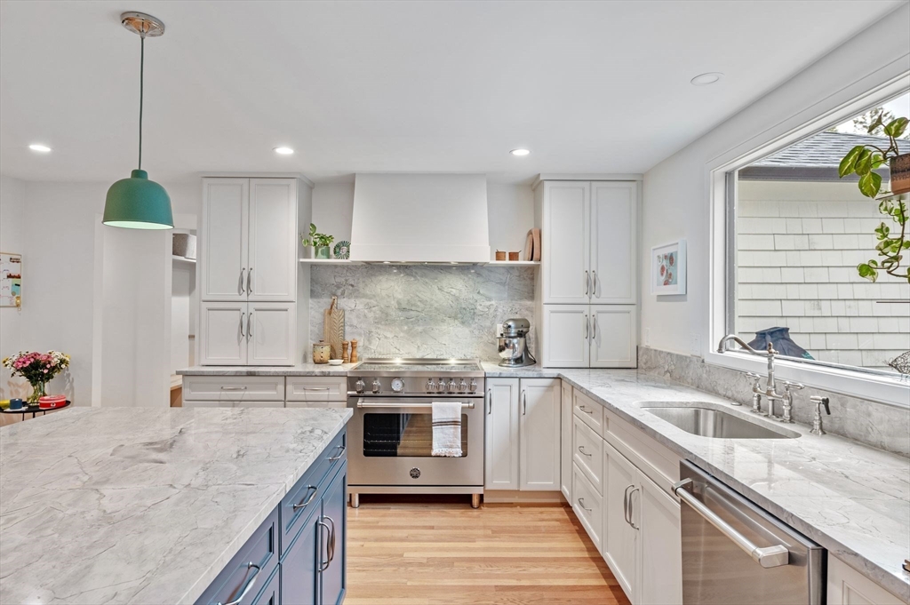 28 Tyler Road Belmont, MA 02478 - Photo 7 of 40