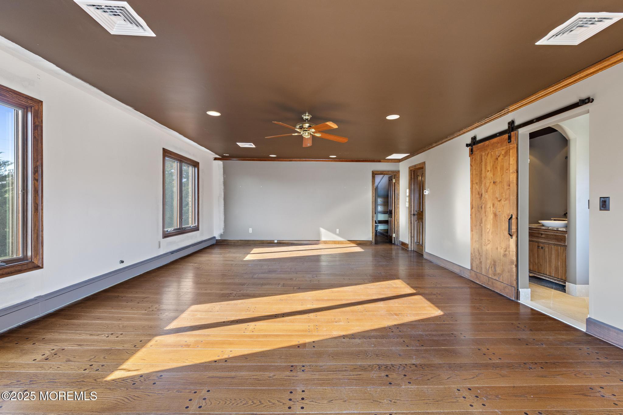 233 Conover Lane Red Bank, NJ 07701 - Photo 27 of 68 233 Conover Ln (43)