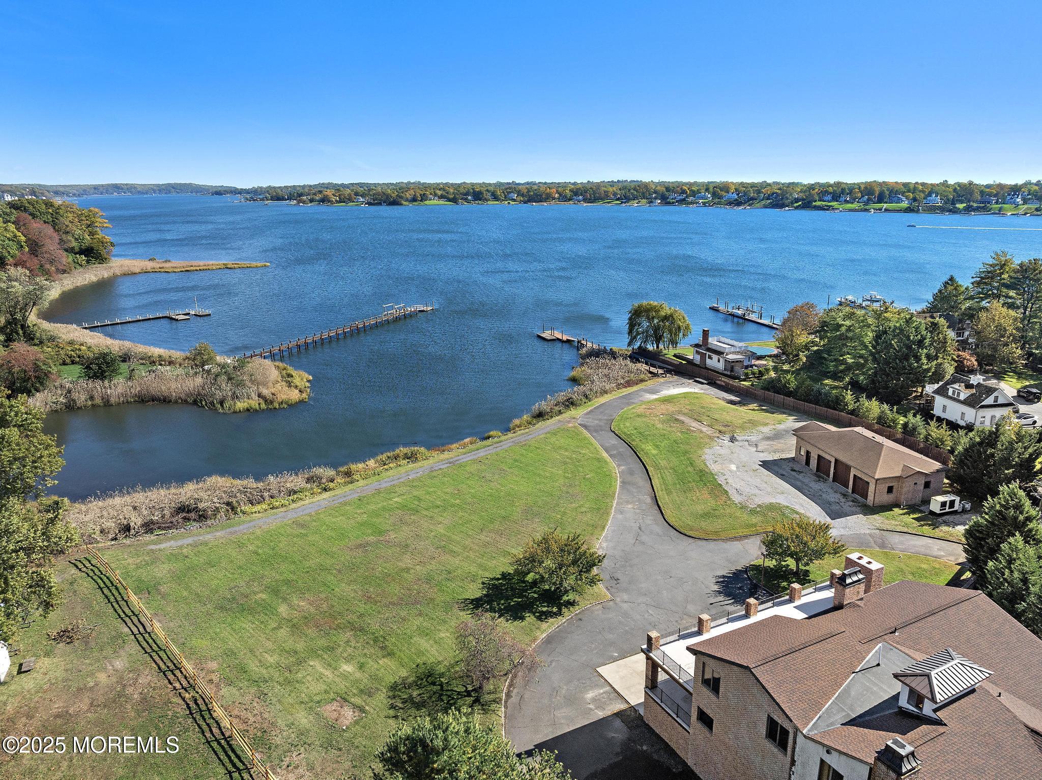 233 Conover Lane Red Bank, NJ 07701 - Photo 7 of 68 233 Conover Ln (14)