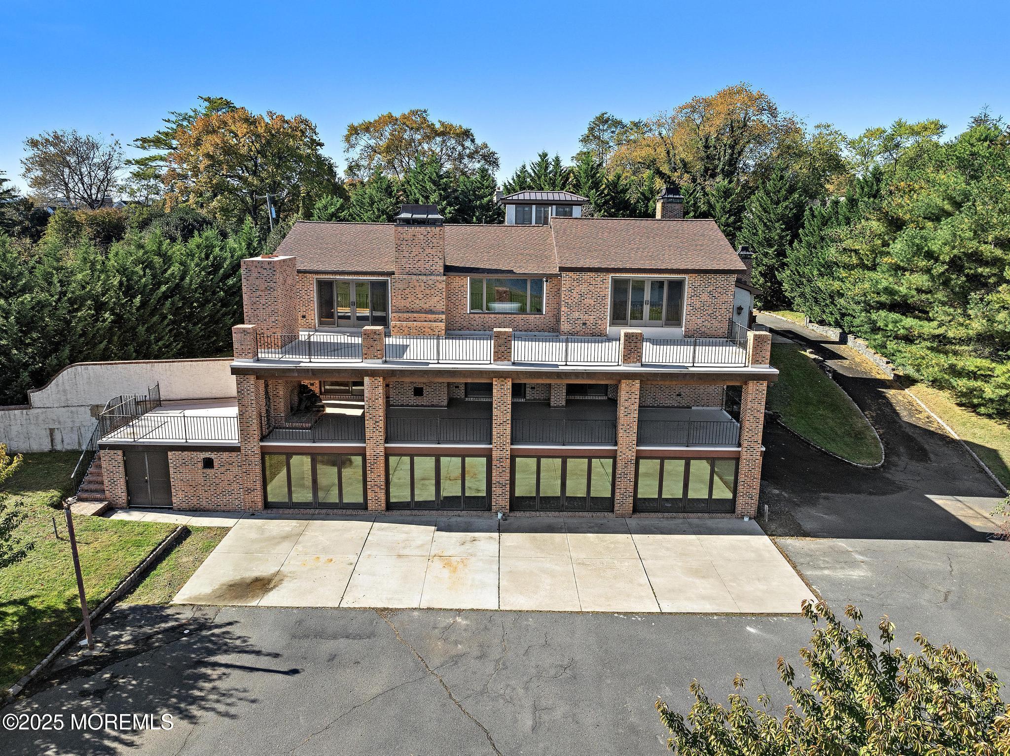 233 Conover Lane Red Bank, NJ 07701 - Photo 8 of 68 233 Conover Ln (16)