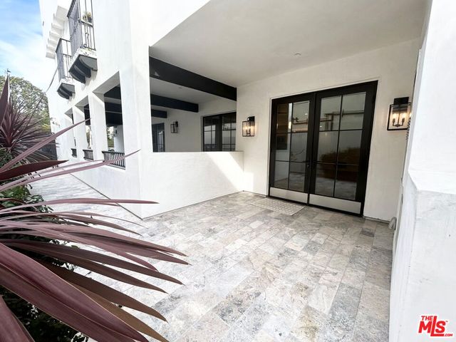 a view of a living room