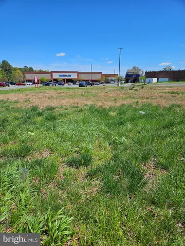 a view of an outdoor space and a yard