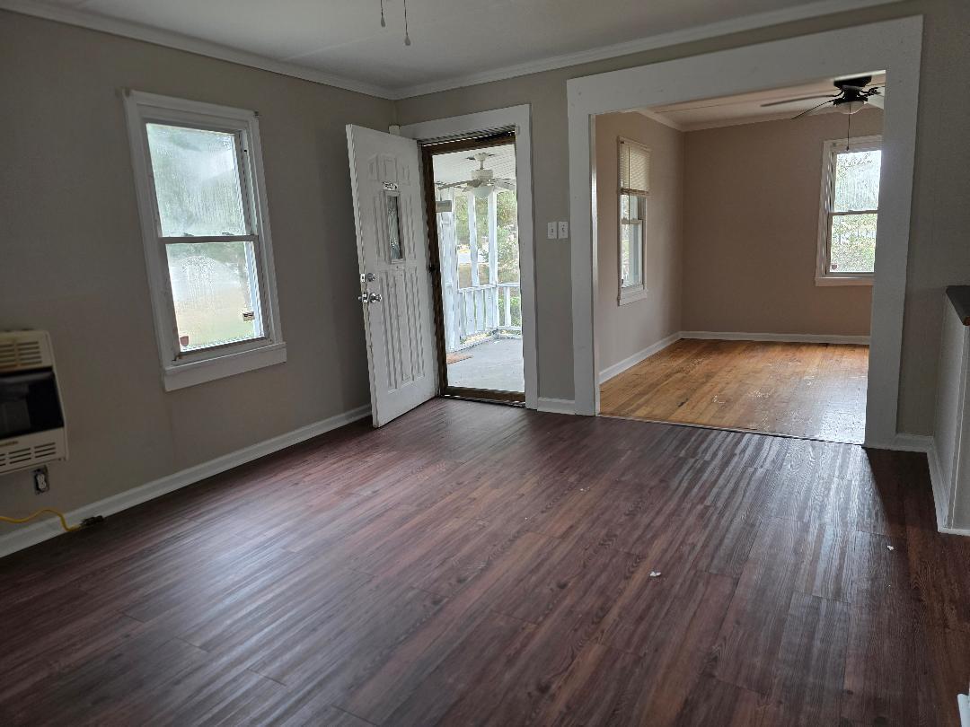 701 Stone Avenue Waynesboro, GA 30830 - Photo 9 of 10 living dining