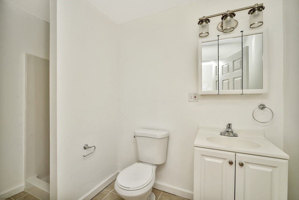 40 Tennis Road Boston, MA 02126 - Photo 8 of 29 Gallery Image 8