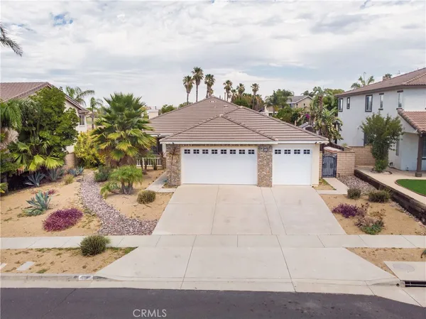 $895,000 | 2815 Douglas Way, Corona, CA 92882