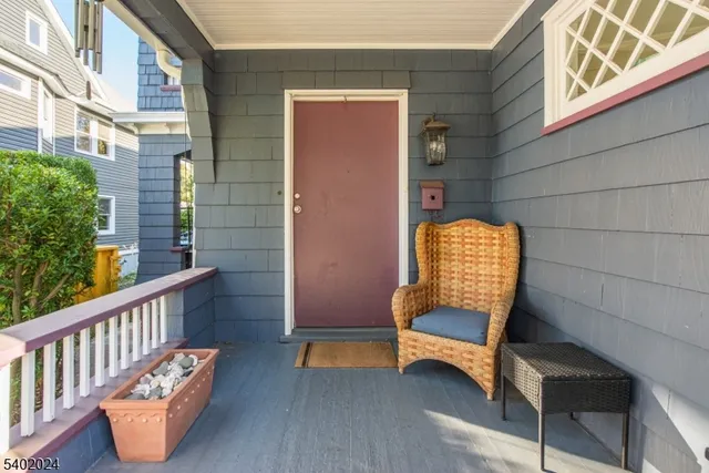 $4,500 | 77 Central Avenue, Unit 1, Montclair, NJ 07042