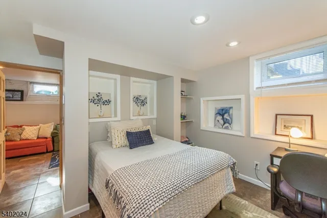 $4,500 | 77 Central Avenue, Unit 1, Montclair, NJ 07042